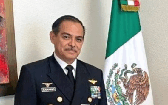 Vicealmirante, señalado en red de huachicol fiscal, solicita amparo para evitar posible detención