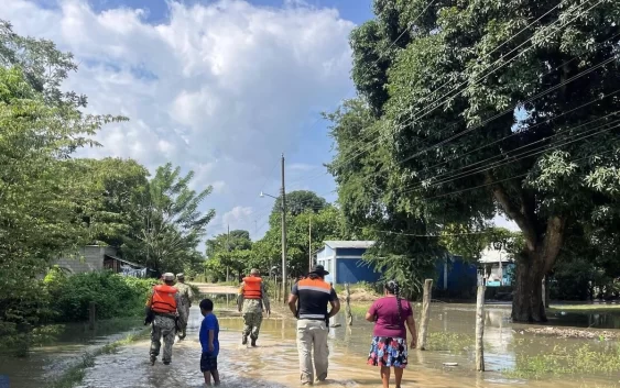 Lluvias en Veracruz: inundaciones y deslaves afectan más de mil viviendas