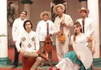 Varados más de 12 horas: músicos de Son de Madera denuncian fallas en autobús rumbo al Cervantino