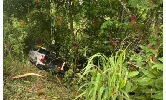 Comboy de la Guardia Nacional sufre aparatoso accidente en Jesús Carranza