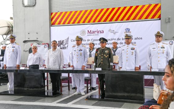 Conmemoran en Coatzacoalcos aniversarios de la Armada de México y la Constitución de 1824