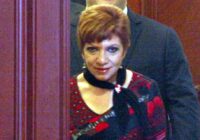 GINA DE ARCO, OTRA VEZ A LA HOGUERA: JUEZ DECIDE LLEVARLA A JUICIO