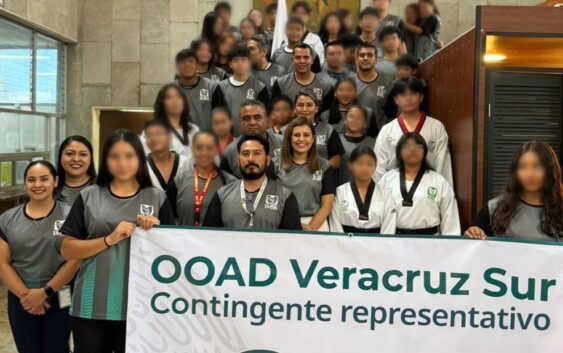 Abandera titular del IMSS Veracruz Sur a atletas que participan en Juegos Nacionales ODEIMSS 2025
