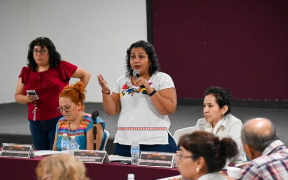Fortalecen diálogo y organización con autoridades indígenas en Coatzacoalcos