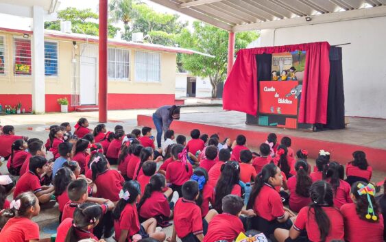 Promueve ‘Oralia Bringas de García’ promueve la lectura y tradiciones mexicanas en la primaria Independencia