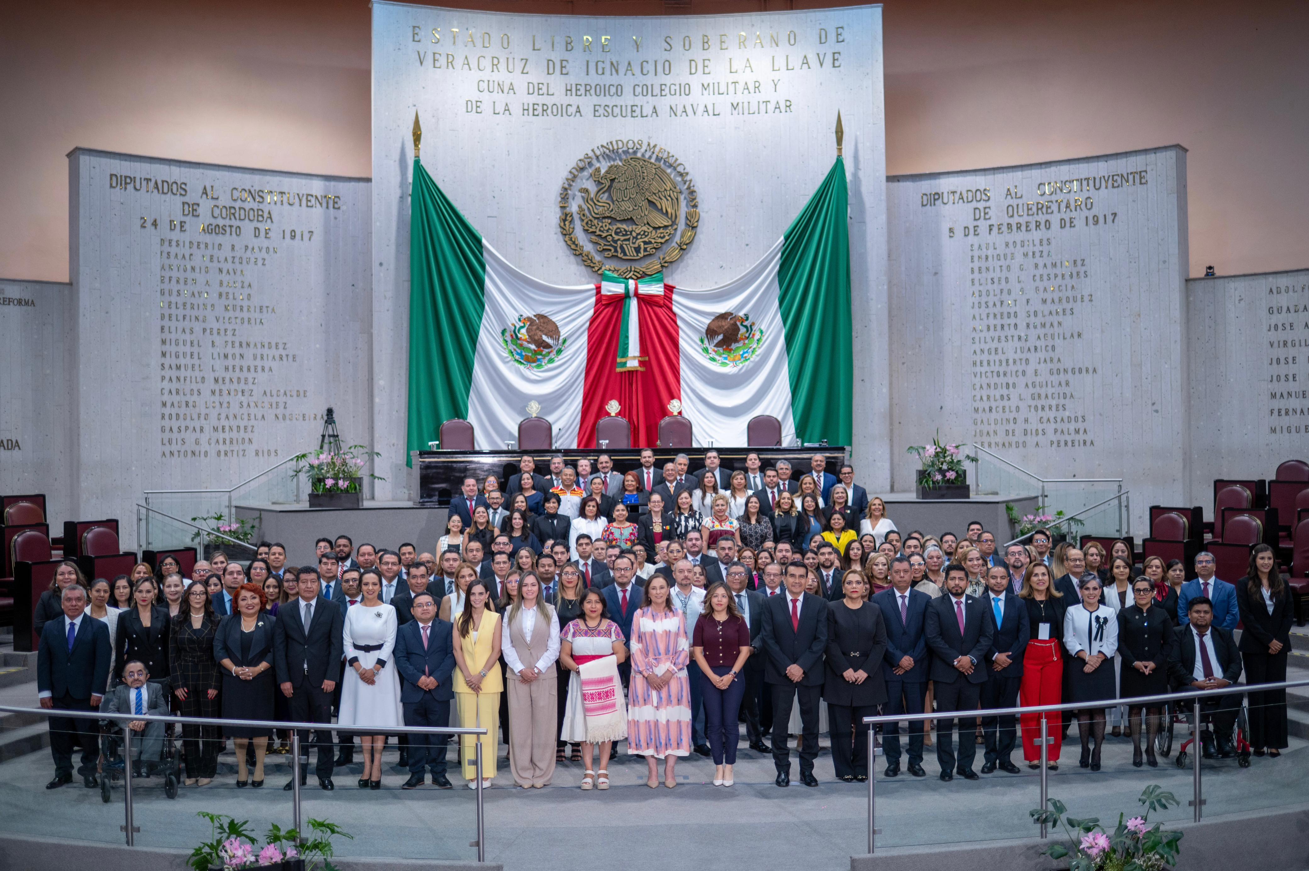 Congreso toma inédita protesta de ley a integrantes del Poder Judicial electos por voto popular