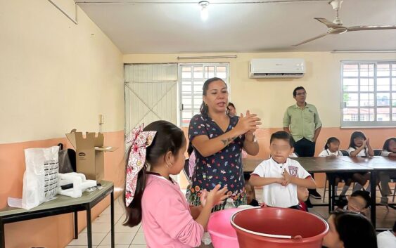 Refuerza gobierno de Coatzacoalcos campañas de salud bucodental y correcto lavado de manos en las escuelas