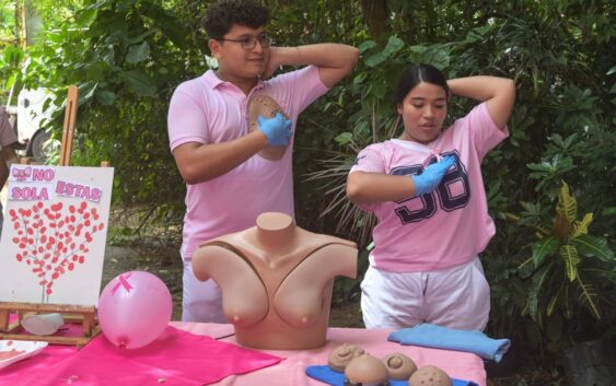 Impulsan Gobierno y sector educativo la detección oportuna del Cáncer de Mama