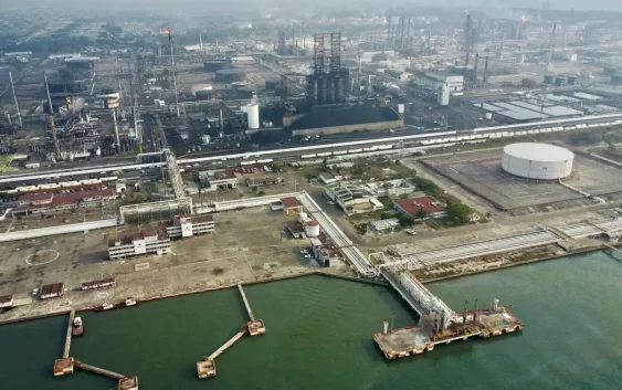Refinerías de Madero y Minatitlán enfrentan colapso técnico de plantas coquizadoras