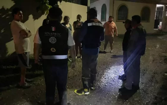 ¡Precaución! Reportan desbordamiento del río Cazones en zonas de Poza Rica; nivel sigue en aumento