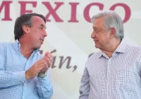 AMLO otorgó casi 5 mil millones de pesos en publicidad a Televisa, TV Azteca y La Jornada