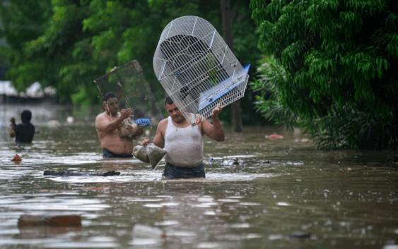 Sheinbaum anuncia censos para la entrega de apoyos a afectados por fuertes lluvias; “a nadie dejaremos desamparado”