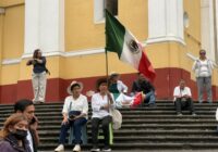 Marchan en Xalapa —sin la Generación Z— con gritos de “fuera Nahle”