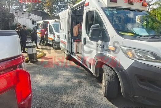 Dos estudiantes de química lesionados, al explotar en laboratorio acumulación de alcohol