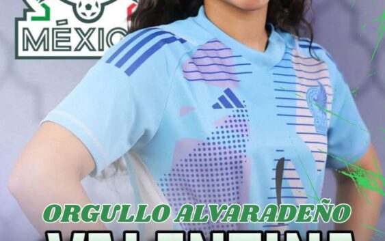 Alvarado reconoce a la portera de la selección nacional Valentina Murrieta