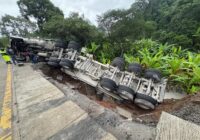 𝗖𝗮𝗿𝗿𝗲𝘁𝗲𝗿𝗮 𝗰𝗼𝗹𝗮𝗽𝘀𝗼 𝗲𝗻 𝗧𝗹𝗮𝗽𝗮𝗰𝗼𝘆𝗮𝗻: 𝗦𝗼𝗰𝗮𝘃𝗼́𝗻 “𝗱𝗲𝘃𝗼𝗿𝗮” 𝗰𝗮𝗺𝗶𝗼́𝗻 𝗞𝗲𝗻𝘄𝗼𝗿𝘁𝗵 𝗰𝗮𝗿𝗴𝗮𝗱𝗼 𝗱𝗲 𝘁𝗲𝗽𝗲𝘀𝗶𝗹