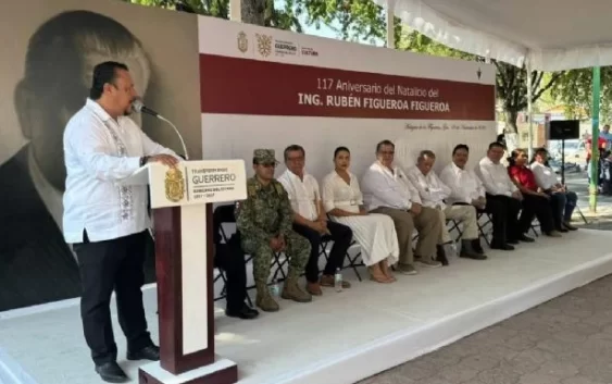 Rinden homenaje al exgobernador Rubén Figueroa, uno de los artífices de la guerra sucia en Guerrero
