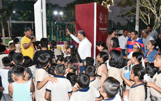 Transforma gobierno de Coatzacoalcos parque y cancha