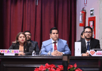 Comparece titular de Comunicación Social sin entregar glosa previa y desata polémica por llamar “gobernanta” a Rocío Nahle