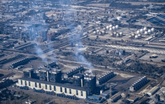 Sener presenta a Dos Bocas como líder en producción de gasolinas, aunque cifras de Pemex cuentan otra historia