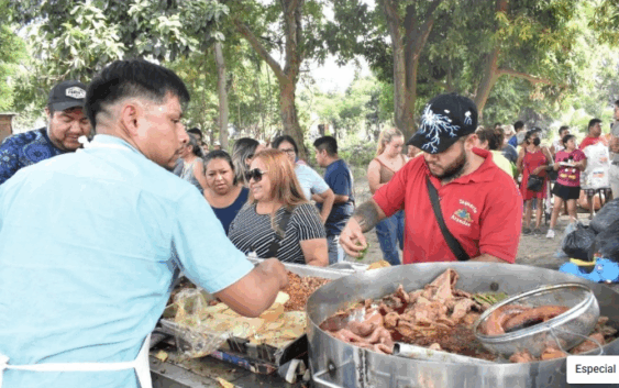Tacos solidaridad para los afectados de Poza Rica