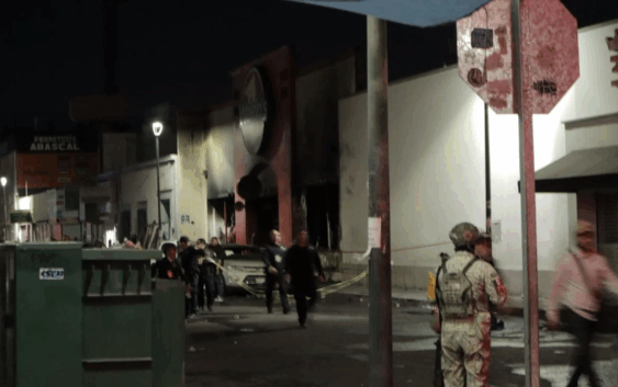 Incendio en tienda Waldo’s de Hermosillo deja 23 muertos y 12 lesionados