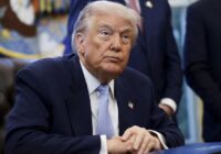 Trump impulsa plan para quitar nacionalidad a persona naturalizadas.