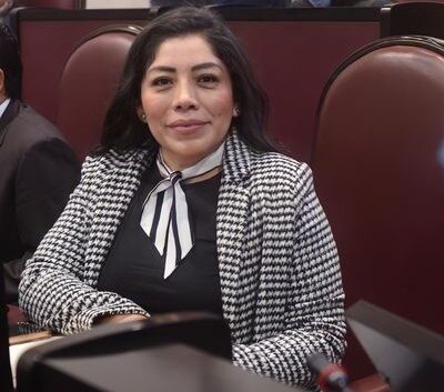 Diputados y Diputados del Congreso de la Unión de MORENA se aprueban y se autoregalan Macbook Air