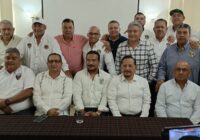 Transportistas de la construcción celebran inversión histórica en el Puerto de Veracruz.