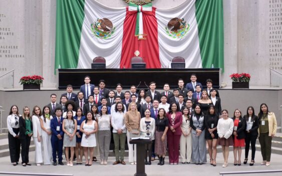 Amplia participación y propuestas sólidas en el XX Parlamento de la Juventud