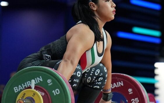 Atletas veracruzanos destacan en pesas, esgrima y tenis de mesa