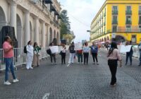 Trabajadores municipales y del sector salud protestan por falta de pagos en Veracruz