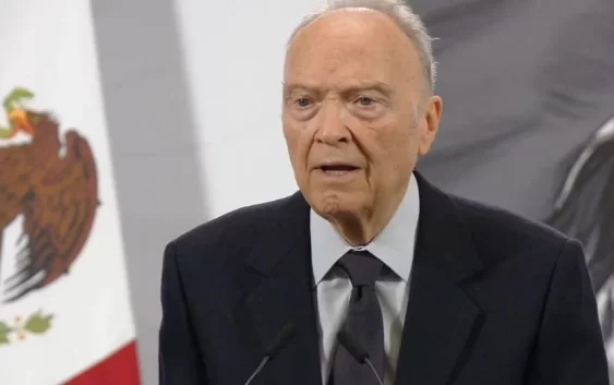 Beneplácito frena designación de Gertz Manero como embajador