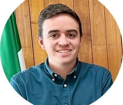 Renuncia director de Espacios Educativos; se prepara relevo.