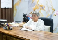 Así reclama alcaldesa de Lerdo de Tejada al líder de Morena en evento