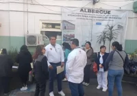 Trabajadores de la Sección 26 del SNTSA se manifiestan en el Hospital Regional de Xalapa por falta de pago del bono de fin de año 2025