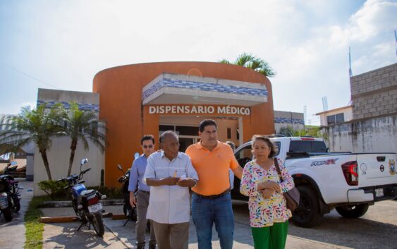 Alcalde Garduza supervisa atención médica municipal de Oluta