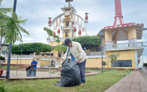Sayula refuerza mantenimiento de espacios públicos