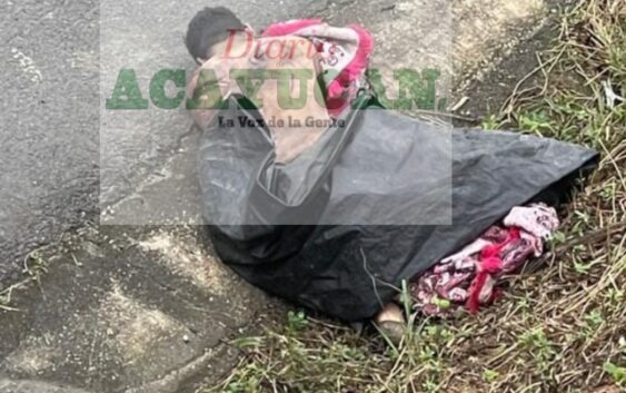 Arrojan cadáver cerca de la caseta de Acayucan en la autopista