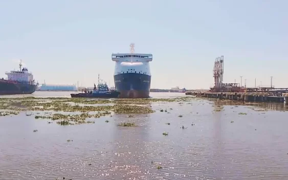 Esta es la poderosa nave que abastece de gas a las industrias de Coatzacoalcos