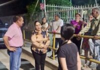 En jornada nocturna, Titular de la SEV y alcalde Álamo visitan escuela afectada
