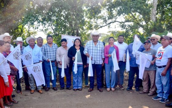 Banderazo para el mantenimiento del camino Medias Aguas y Romero Rubio: Muñoz Murrieta