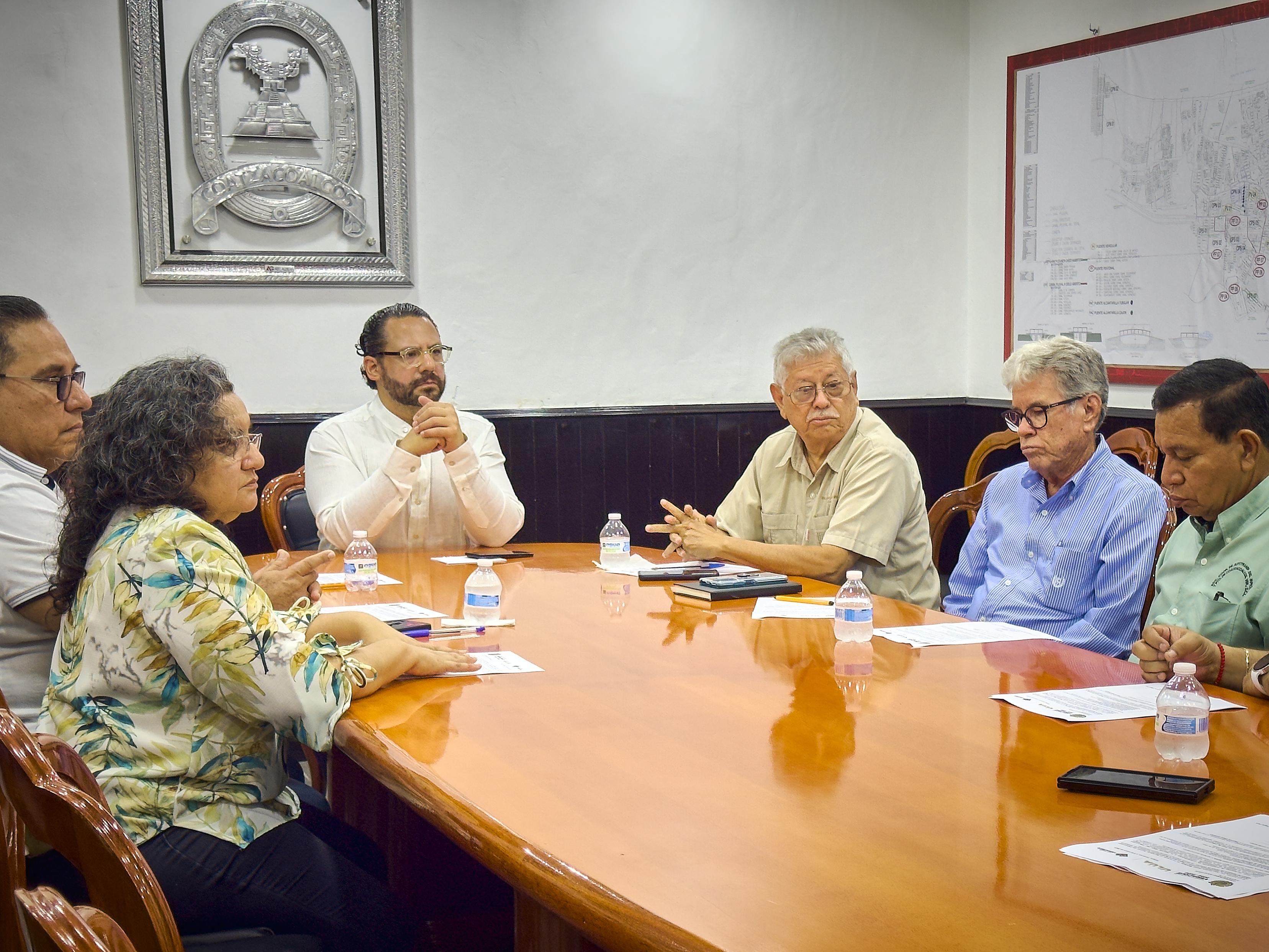 Analizan autoridades y concesionarios arranque del proyecto de movilidad urbana en Coatzacoalcos.