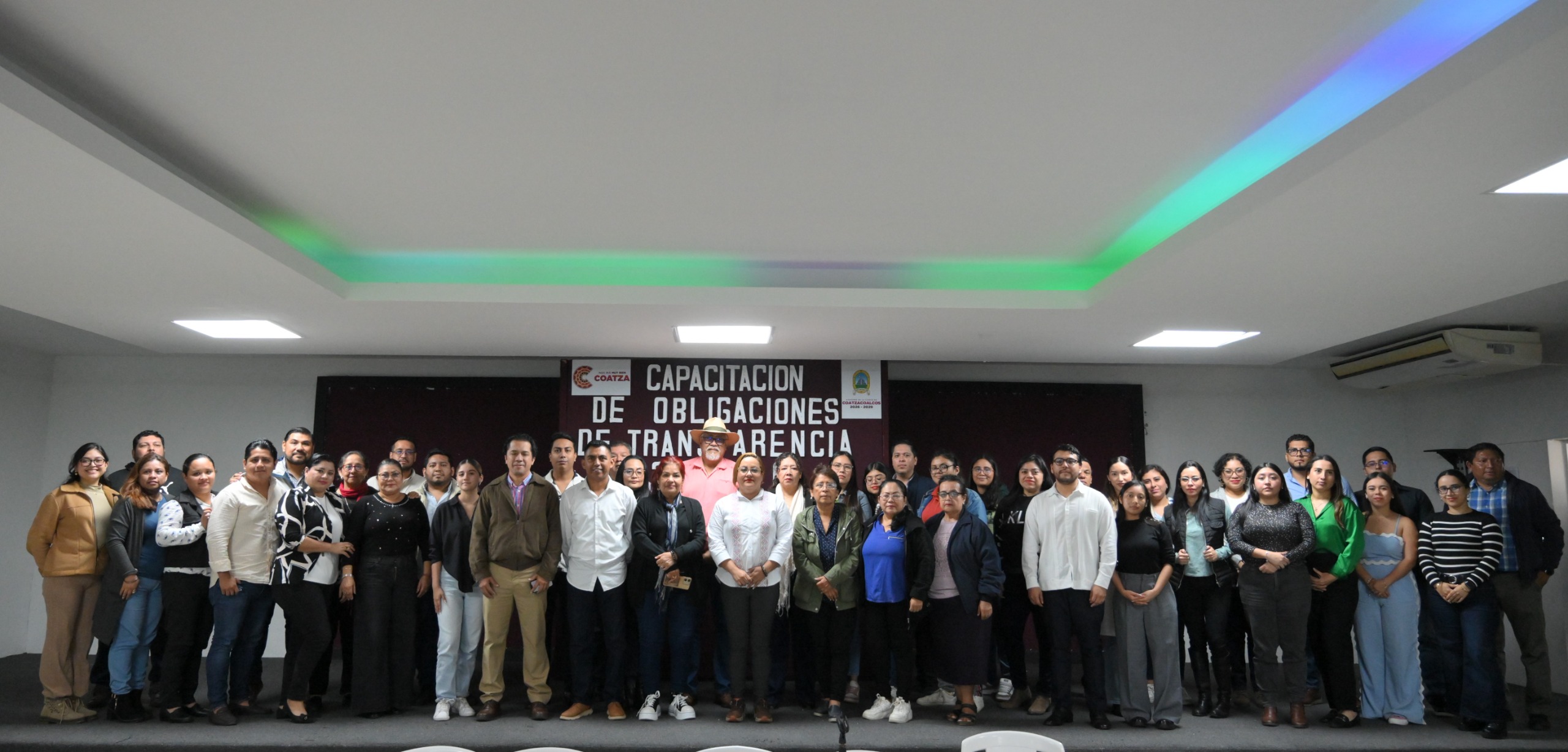 Capacitan a enlaces municipales en obligaciones de transparencia en Coatzacoalcos