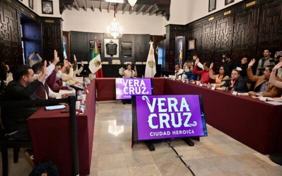 Gobierno Estatal donará más de 10 mil toneladas de asfalto AC-20 a la ciudad de Veracruz