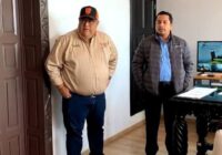 Ex alcalde de Fortín retiene oficinas municipales y genera sospechas sobre posible ocultamiento de información.