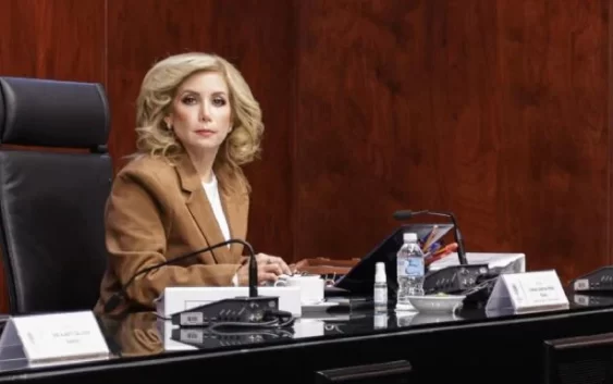 Renuncia inesperada de magistrada desata caos: cesan a más de 60 empleados y sellan oficinas