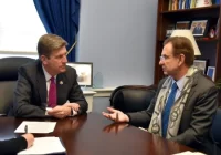 Demócratas presentan iniciativa para impedir “guerra” de Trump contra cárteles en México