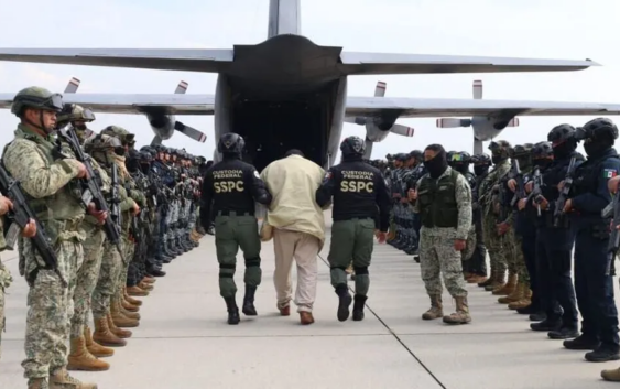 México entrega a Estados Unidos a 37 reos; eran una amenaza para la seguridad: SSPC