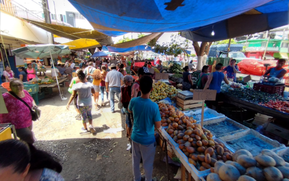 Intentan privar de libertad a una bebé, en el tianguis de Martínez de la Torre